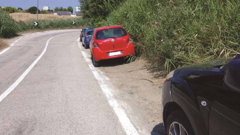 Rimini, multe per divieto di sosta ai condomini, ma il cantiere comunale blocca i garage