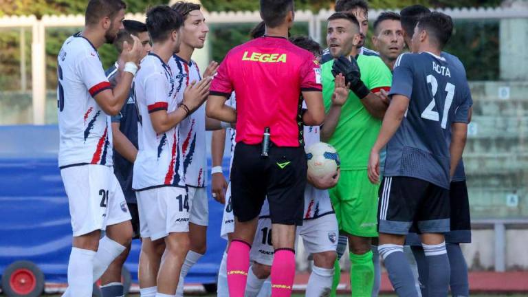 Calcio C, Imolese: Rossi guida un manipolo di giovanissimi