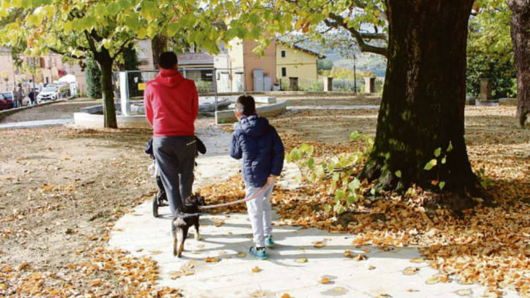 Longiano, ultimati i lavori in centro: giardino riaperto