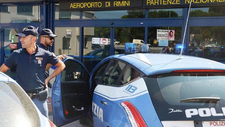 Nessuna spedizione punitiva all'aeroporto Fellini: assolti