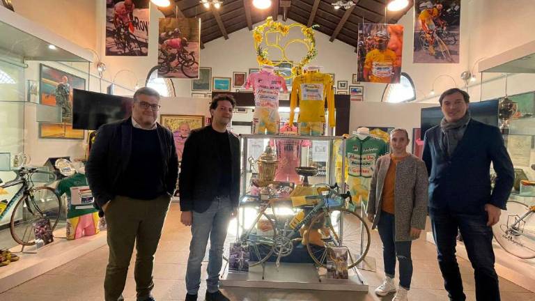 Rimini, omaggio a Marco Pantani: dal 4 giugno una pista ciclabile intitolata al Pirata