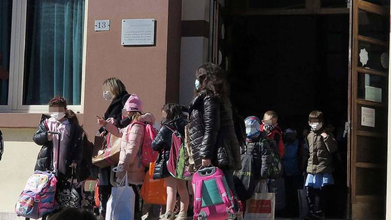Deroghe per figli a scuola, caos su chi svolge servizi essenziali