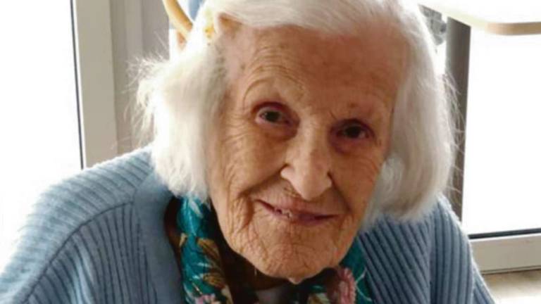 Rimini, a 104 anni batte per la seconda volta il Covid e si fa regalare un iPhone