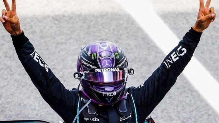 Formula 1, Lewis Hamilton firma la cinquina al Montmelò