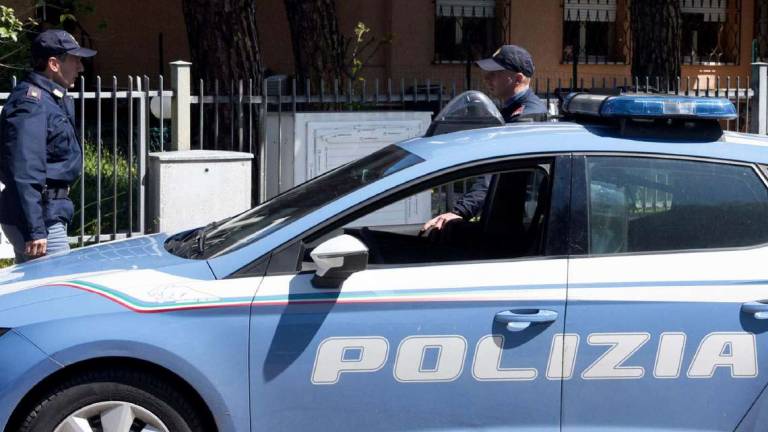 Rimini. Baby gang rapina coppia a Marina Centro