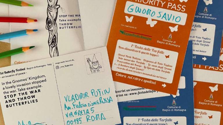 Cartoline pacifiste per la Festa delle Farfalle di Bagno di Romagna
