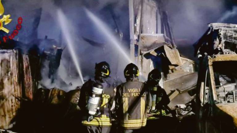 Rimini, bottiglie incendiarie in una sede della Marr