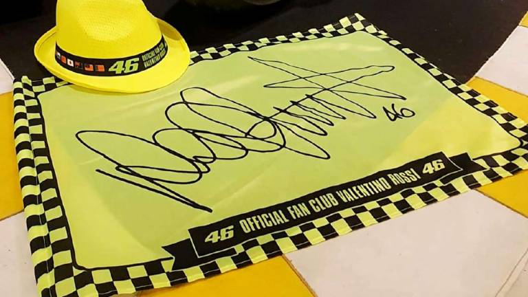 MotoGp, bandiera e cappellino per 11mila tifosi di Rossi a Misano