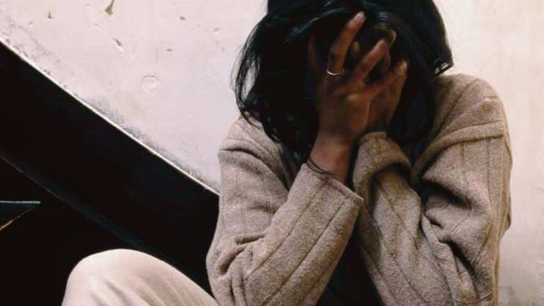 Ravenna: nozze combinate, poi le violenze, salvata dalla titolare