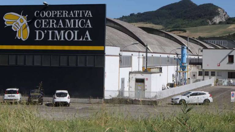 Coop Ceramica di Imola rischia lo stop per mancanza di argilla ucraina