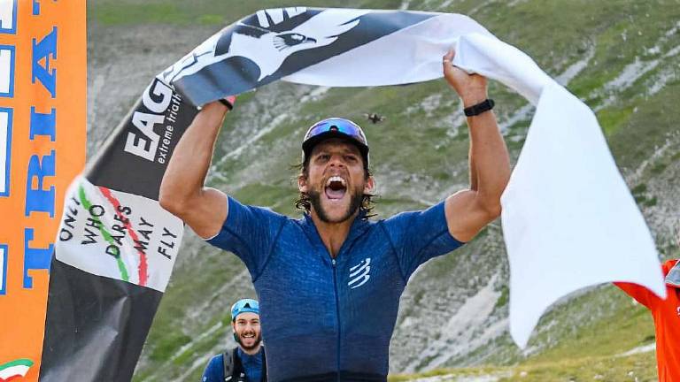 Ci vuole un fisico bestiale: il triathleta di San Mauro 2° all'EagleXman scalando Campo Imperatore