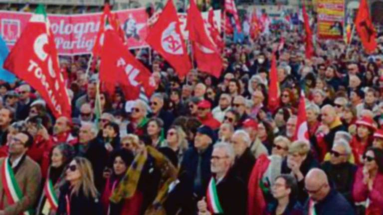Cesena, 133 prof contro il ministro: duello infuocato tra Lega e Pd