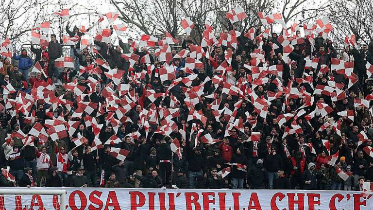 Calcio C, febbre da derby a Rimini: ultras del Cesena in scooter