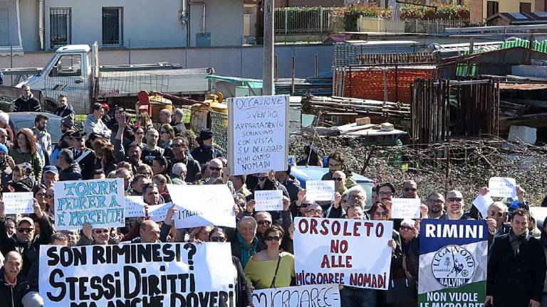 Rimini. Stop al campo nomadi, approvato odg della maggioranza