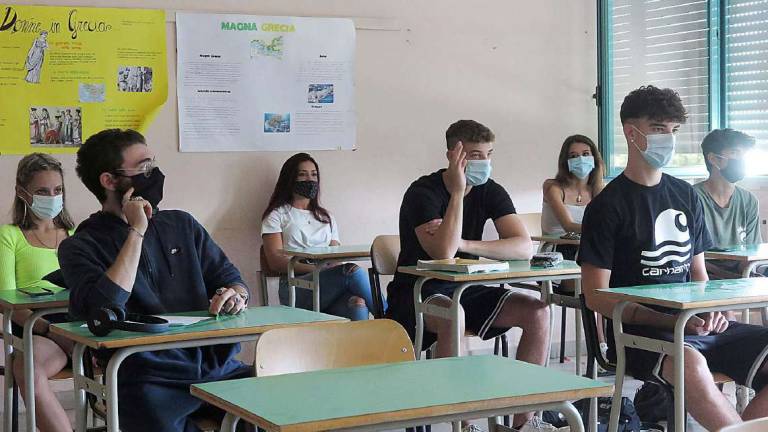 Il contagio continua a correre nelle scuole di Cesena