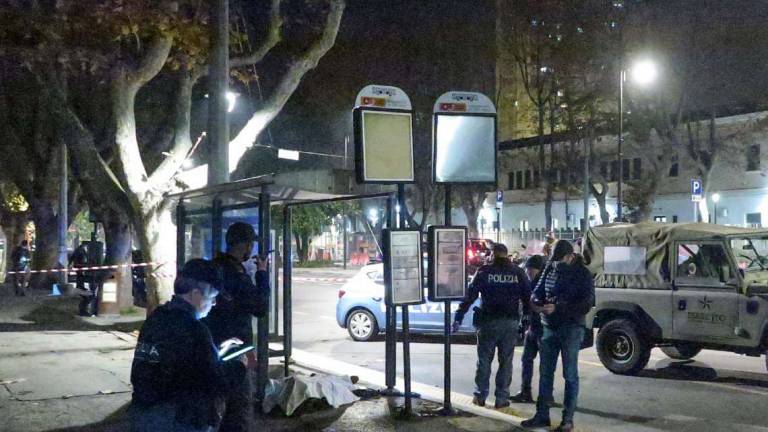 Rimini, omicidio alla stazione: ascoltate decine di filippini