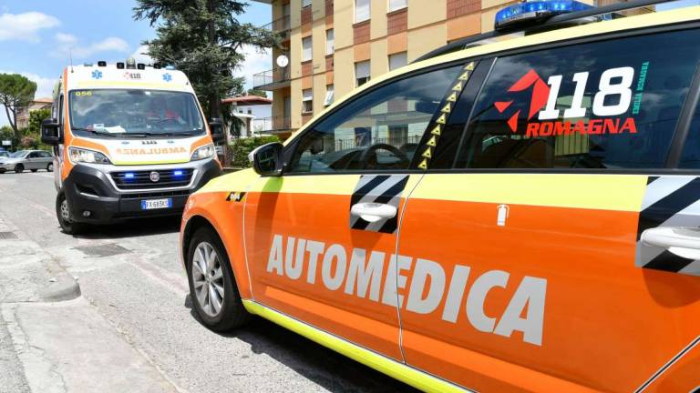 Forlì. Taglio dell'auto medicalizzata, il sindaco attacca l'Ausl