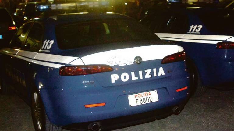 Picchia la compagna in vacanza a Marina di Ravenna: 42enne arrestato