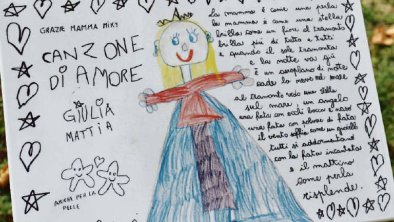 Longiano, la canzone dei gemellini per la mamma che non c'è più