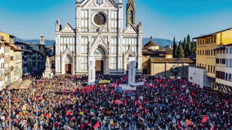 Cesena, squadristi a Firenze: 133 prof dei licei contro il ministro