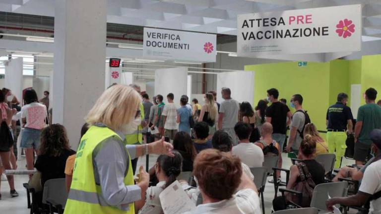Ravenna, impennata di vaccini col Green pass in età lavorativa