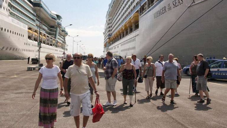 Stop a crociere dentro Venezia: Ravenna si candida