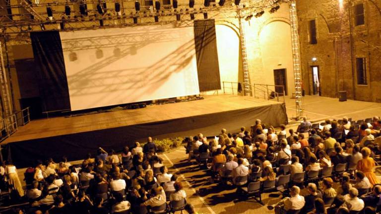 Cinema e audiovisivo, nuovo sostegno della Regione per festival e rassegne