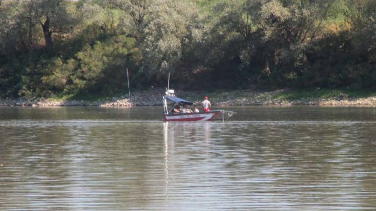 A pesca con gli amici, 27enne di Mordano scompare nel Po
