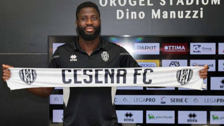 Calcio C, il gigante buono Ogunseye a Cesena per sognare forte: Tutti una volta nella vita vorrebbero giocare qui