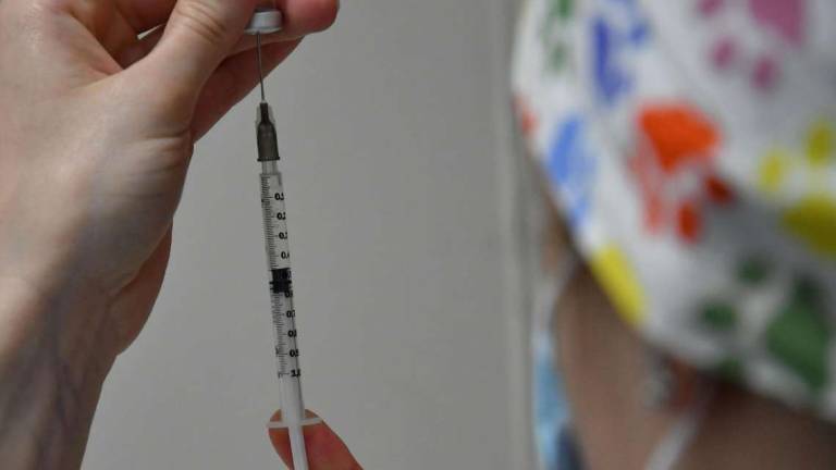 Venti medici no vax sospesi a Rimini lavorano a San Marino