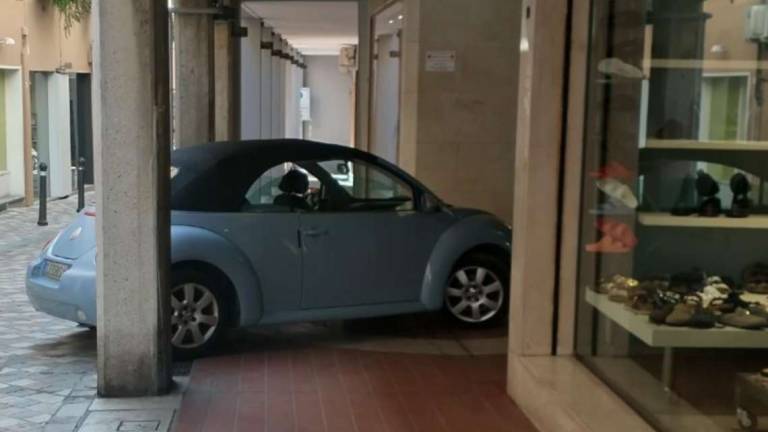 Cesena, parcheggio peggiore del mondo: c'è un candidato