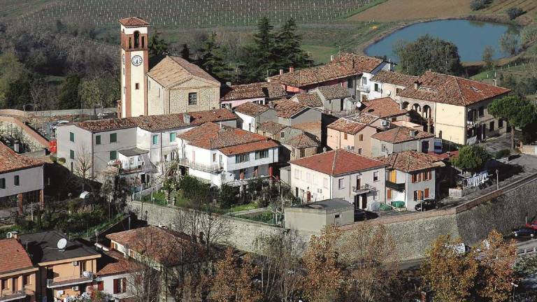 Paese mio che stai sulla collina: Borghi specchio del rischio spopolamento