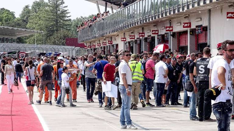 Imola, parcheggi per la F1 metà incasso andrà ad Area Blu