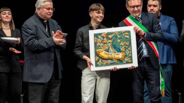 Faenza: Pavone d'Oro, trionfa il 17enne forlivese Emanuele Tedaldi
