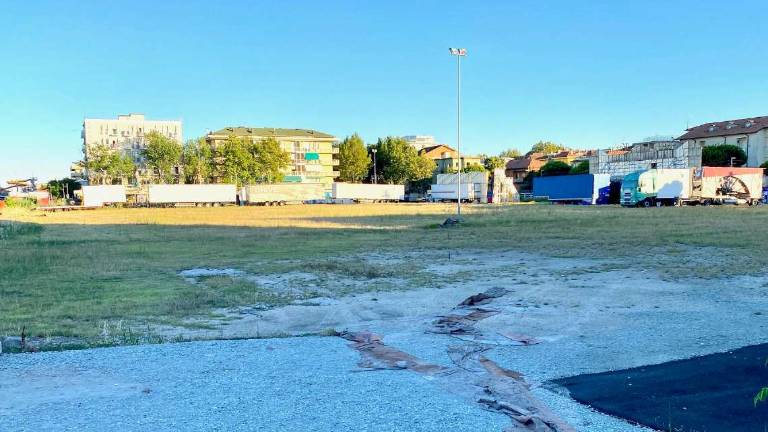 Ex Nuit a Cesenatico: ieri la firma dal notaio