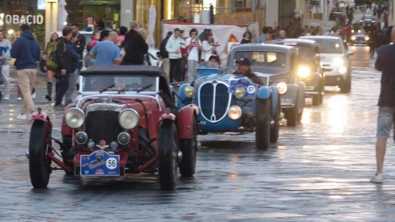 Gp Nuvolari: arrivo a Rimini tra grandine e alberi crollati