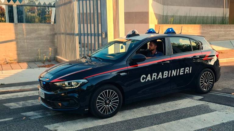 Cesena, maltrattamenti in famiglia: 24enne allontanato da casa