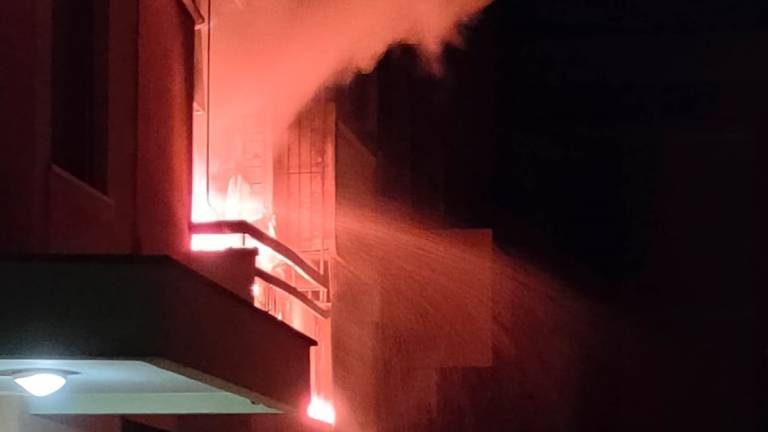 San Mauro Mare, incendio in uno studio dentistico nella notte VIDEO GALLERY