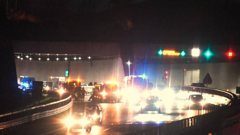 Rimini. Paura in A14, auto si ribalta a Covignano FOTOGALLERY MIGLIORINI