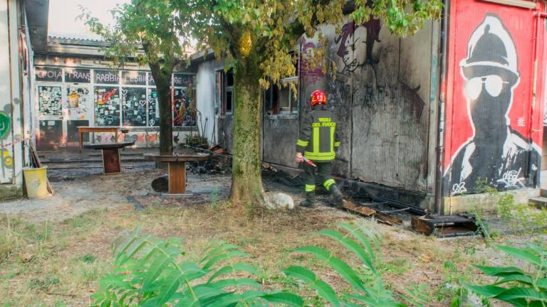 Ravenna, ennesimo incendio al centro sociale Spartaco - Gallery