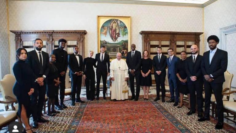 Imola, fotografo imolese dal Papa con i giocatori Nba