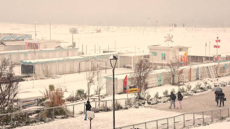 Rimini sotto la neve, la spiaggia è un parco giochi FOTOGALLERY Migliorini