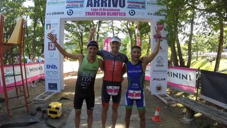 Triathlon, l'imolese Fabio Galassi terzo al Lago di Brasimone