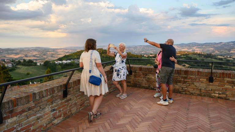 Scoprire la Romagna in bus: parte “A spass” VIDEO