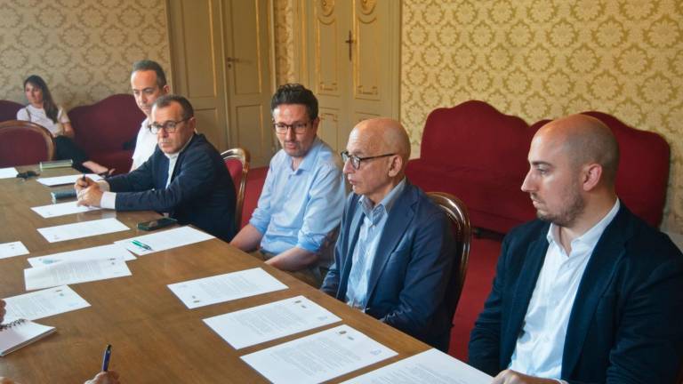 Ravenna, il Comune dopo il cedimento di parte della tribuna della Rocca Brancaleone: “Enorme amarezza, quanto accaduto è inaccettabile”