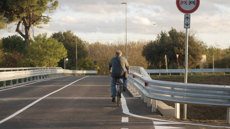 Ravenna, dopo sette mesi di lavori ha riaperto il ponte Assi