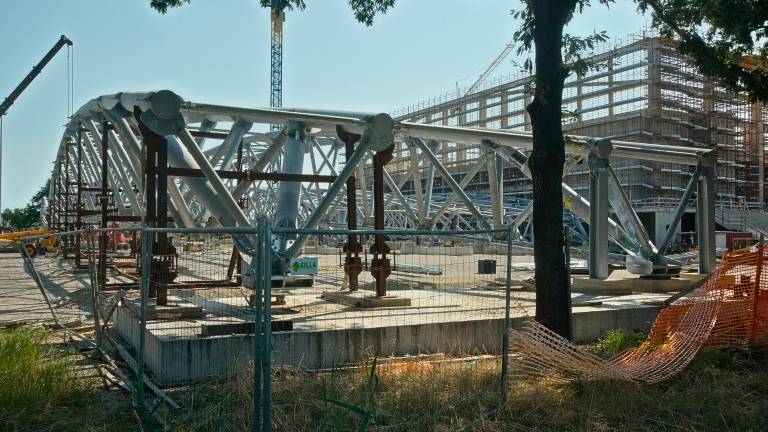 Il cantiere del nuovo Palazzetto dello Sport (foto Fiorentini)
