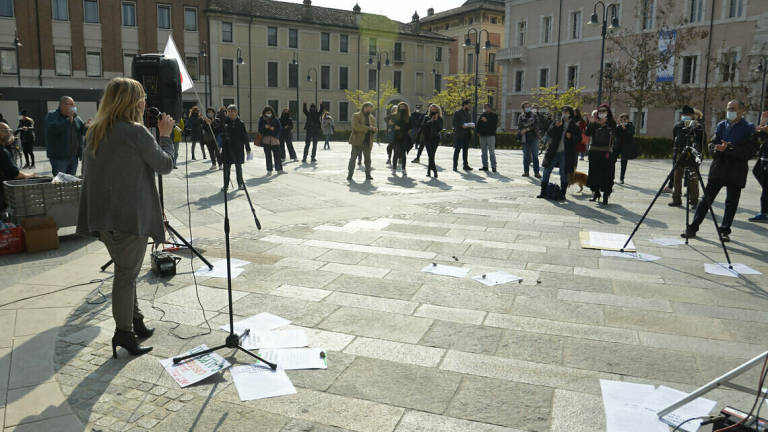 Ravenna, nuova manifestazione dei no vax in piazza