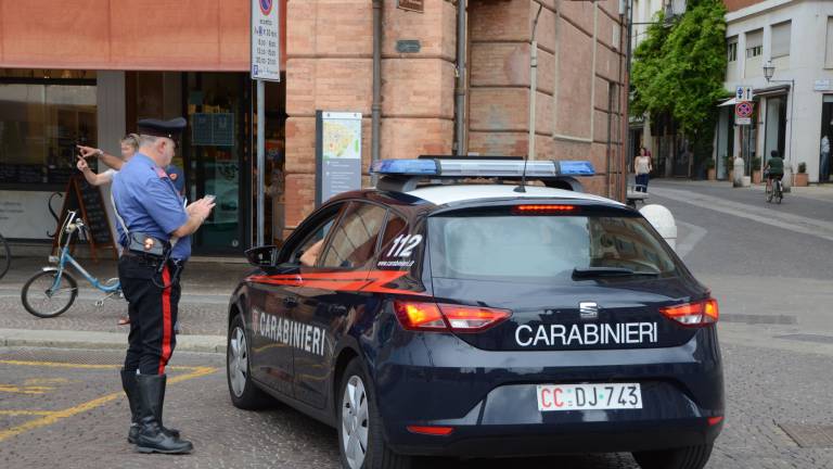 Faenza, 20enne di Forlì ruba un'auto ma viene arrestato dopo 200 metri