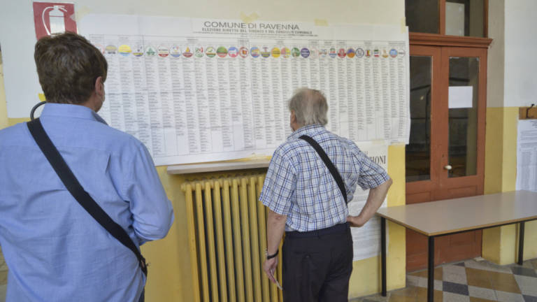 Ravenna, bassa l'affluenza definitiva: al voto solo il 54%